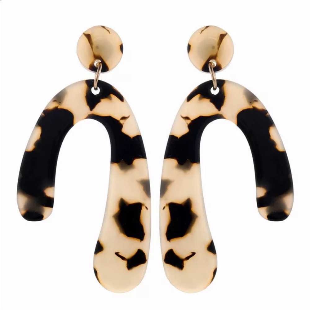 Geometric Dangle Earrings (Bloggers Favorite) - Picture 4 of 4